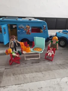 Playmobil Wohnwagen mit Auto und diversem Zubehör - Bild 1 von 6