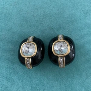 FAB!!!VINTAGE SIGNED NINA RICCI GOLD TONE BLACK ENAMEL RHINESTONE CLIP EARRINGS - Picture 1 of 16