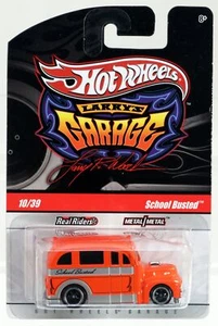 Hot Wheels School Busted Larry's Garage Series - R3773 NRFP 2009 Orange 1:64 - Picture 1 of 4