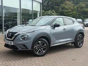2025 25 NISSAN JUKE 1.0 DiG-T N-Connecta 5dr DCT in Grey - Picture 1 of 9