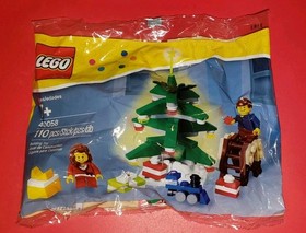LEGO 40058 - Decorating the Tree Christmas Seasonal - New Sealed Presents Gifts