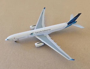 Airbus A330-300 Garuda Indonesia PK-GPY AeroClassics 1:400 - Imagen 1 de 5
