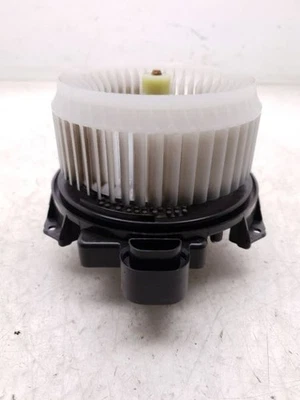 06-18 TOYOTA RAV4 1.8L V4 AC BLOWER MOTOR - Image 1 of 4