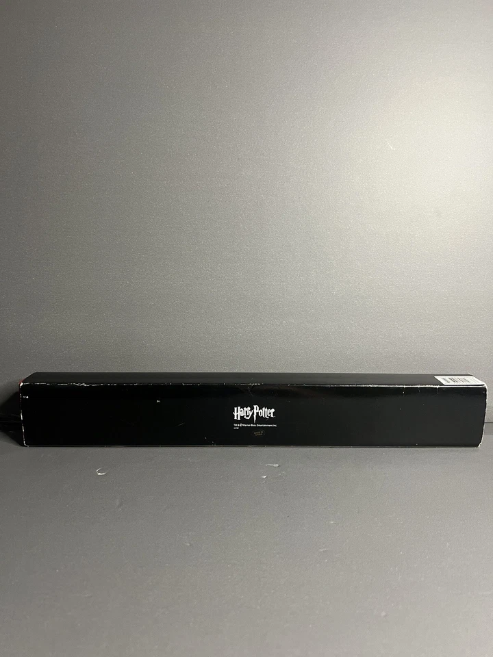 The Noble Collection - Cho Chang Character - 15in (39cm) Wizarding World Wand - Image 1 of 4