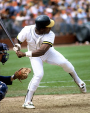 1982 RICKEY HENDERSON Oakland A's BASEBALL ACTION Glossy Photo 8x10 PICTURE WOW!