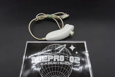 Nintendo Wii / Wii U -- Wii Nunchuck Controller White -- JAPAN Game. 47935 - Image 1 of 4