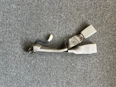 Пряжка бит водительского сиденья 1996 Toyota T100 б/у - Изображение 1 из 4