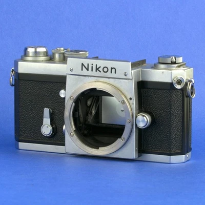 Пленочный фотоаппарат Nikon F только корпус - Изображение 1 из 4