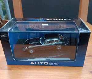 Autoart 1/43 Jaguar E-Type Coupe Series III V12 black 53781 - Bild 1 von 9