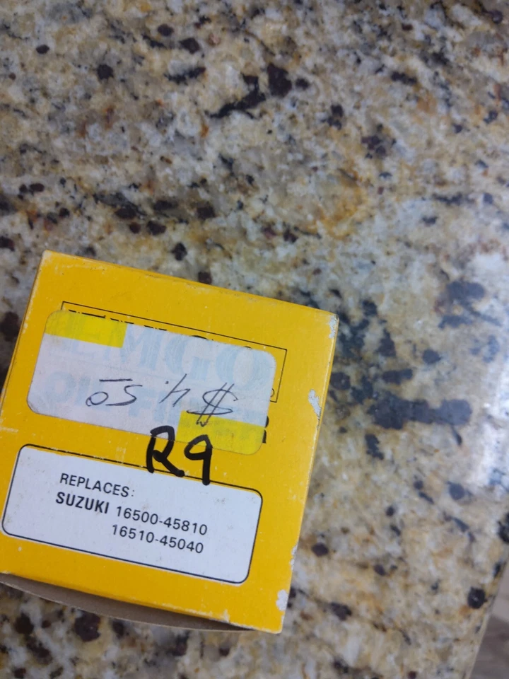 Emgo Oil Filter for Suzuki 16500-45810 16510-45040 Oil Filter Motorcycle R9 - Image 1 of 1