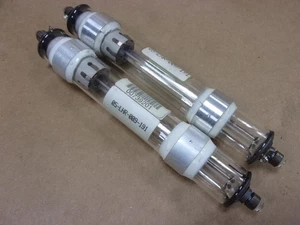 2 Divisione Generatore Fascio Laser Melles Griot 05-LHR-009-191 Tubo Lampadina Vetro Vintage - Foto 1 di 8