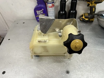 99-03 Skidoo Zx Chassis Oil Reservoir - Image 1 of 4