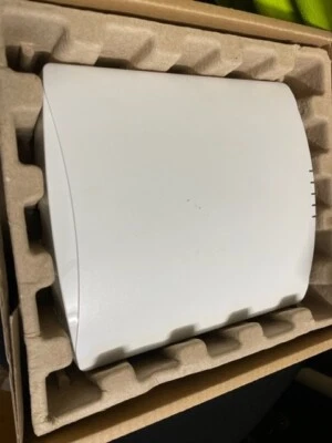 Ruckus R730 901-R730-US00 Wireless Access Point - Image 1 of 4