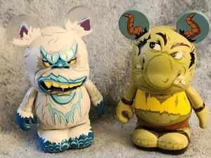 Lote Disney Serie Mitos y Leyendas Vinylmation - Figuras Yeti y Ogro de 3"" - Imagen 1 de 7