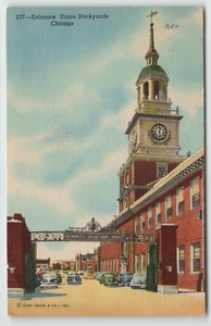 Postcard Entrance to Union Stockyards Chicago, IL - Picture 1 of 2