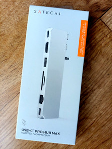 Satechi 7-in-1 PRO Hub Adapter USB-A HDMI 4K Ethernet Micro SD USB-C Audio Jack