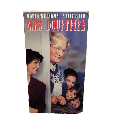 Mrs. Doubtfire (VHS, 1993) Robin Williams Sally Field  - Image 1 of 4