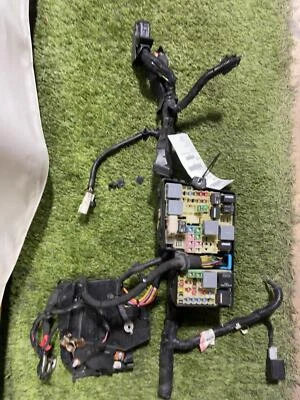 ✅ 2019 LINCOLN MKC Engine Fuse Box 2.0l Automatic Engine Stop And Start OEM - Image 1 of 4