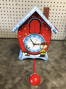 Snoopy Cuckoo Clock (Tested Works) (Pendulum Included) - Picture 1 of 6