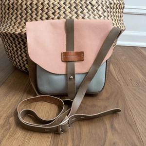 Anthropologie Cueropapel & Tijera Handmade Geniune Leather Costa Rican Crossbody - Picture 1 of 8