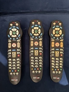 Control remoto para TV VZ P265v3 Verizon FiOS / 3 piezas / sin probar - Imagen 1 de 2