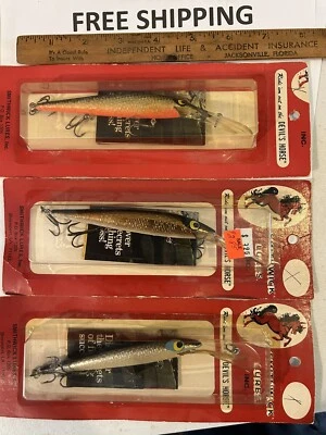 LOT OF 3 OLD SMITHWICK SPOONBILL ROGUE FISHING LURE 3 DIFFERENT COLORS NOS. - Image 1 of 3