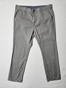 Bullhead Lightweight Slim Straight Flat Front Gray Chino Pants Size 34 x 32 - Picture 1 of 18
