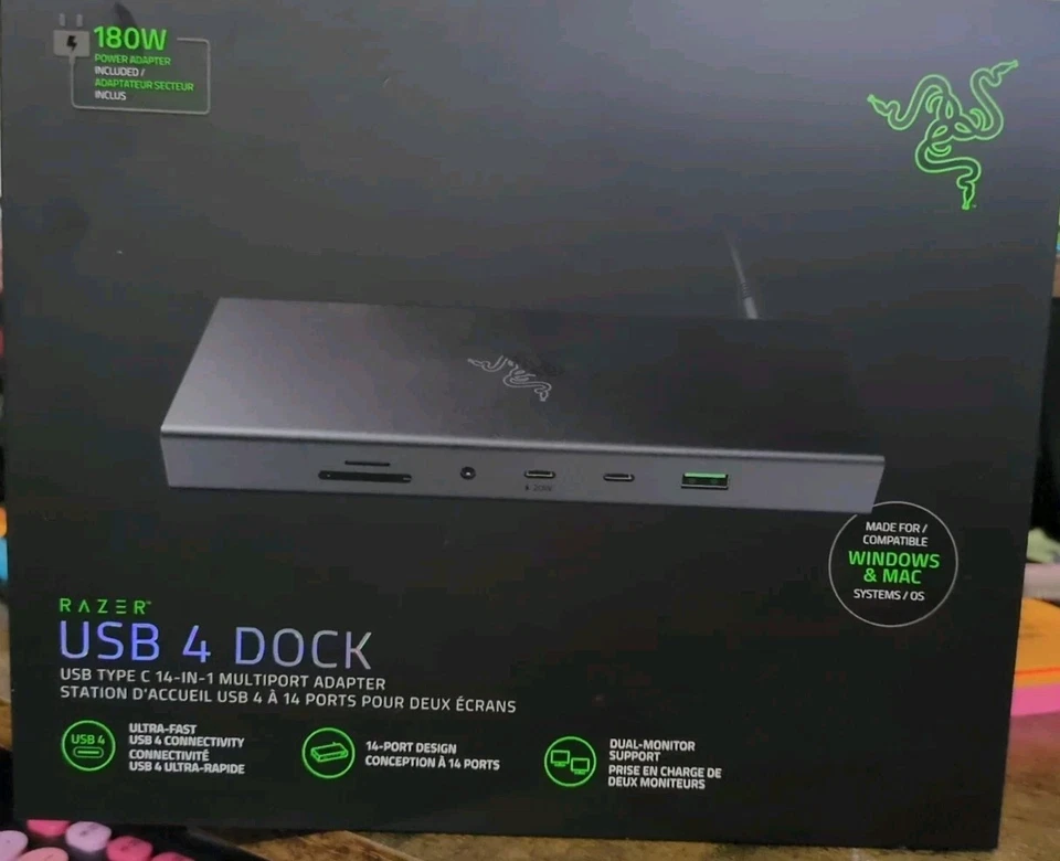 Razer USB 4 Dock USB Type-C 14-in-1 Multiport Adapter (RC21-02280100-R3U1) (NEW)