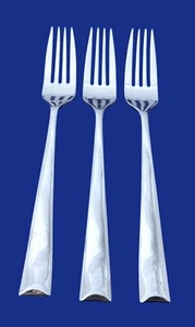 Gourmet Settings SOPRANO Stainless Flatware - Set of 3 Dinner Forks 8 1/2" - Picture 1 of 1