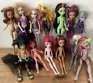 Monster High Doll Konvolut - Ersatzteile & Reparaturen