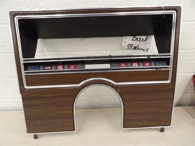 1973 年水星 MARQUIS DASH 板簇仪器量计速度表边板 — 第 1/4 张图片