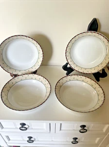 Set of 4 Sakura Debbie Mumm Santa’s Spirit Coupe Soup Bowls IVY Christmas Oneida - Picture 1 of 6