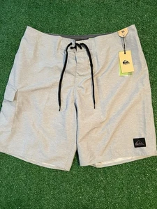 Quicksilver Boardshorts Gr. 36 mittellang 20 Zoll grau neu mit Etikett - Bild 1 von 6