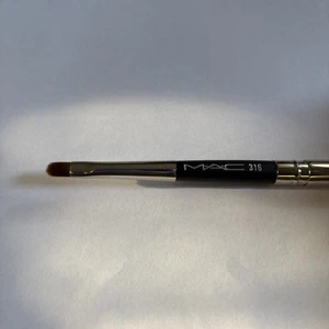 Mac  Pinsel 316 , Lippenpinsel, mit Hülle (27) - Bild 1 von 2