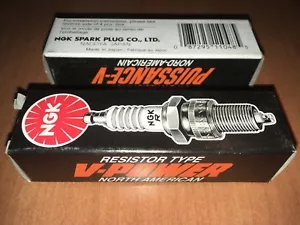 TWO (2) V-POWER TR55 SPARK PLUGS 1048 - Bild 1 von 2