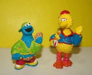 Figura PVC Monstruo Galleta Plaza Sésamo Hiphop/Rapero 3" + Big Bird & Little - Imagen 1 de 3