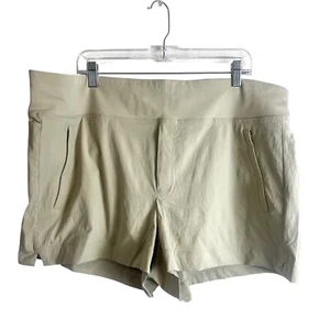 NEU Athleta Trekkie North Shorts beige Größe 20 UPF Wandern Reißverschlusstaschen - Bild 1 von 12
