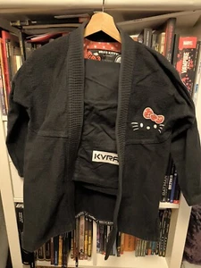 Kimono BJJ KVRA x Hello Kitty - talla F1 - Imagen 1 de 8