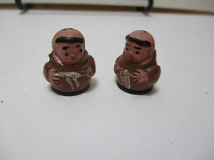 VINTAGE 1950 1960'S Friar Tuck MONK Salt & Pepper Shaker HONG KONG 7/8" TALL - Picture 1 of 4