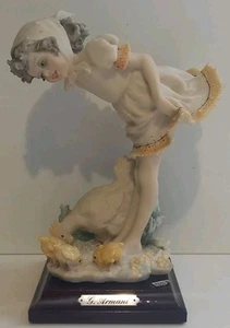 Vintage Capodimonte 1986 Giuseppe Armani Florence Good Chicks' - Picture 1 of 9