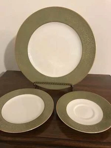 Vintage China Sango VERSAILLES 3632 Green and Gold Set Retired - Picture 1 of 5