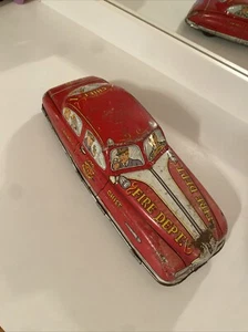 VINTAGE 1950’S MARX TIN FRICTION TOY FIRE CHIEF DEPARTMENT CAR Car #1 - Picture 1 of 4