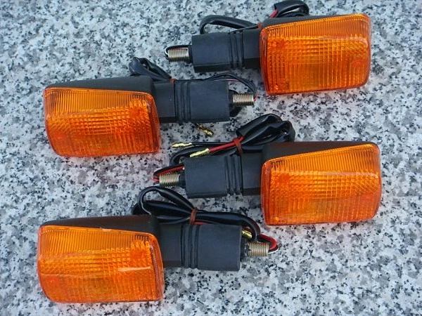 Suzuki GS 450 550 750 Intruder Volusia Boulevard C50 FULL-SIZE SS TURN SIGNALS - Image 1 of 2