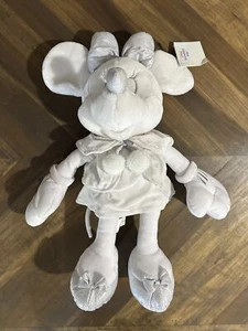 New Christmas retired white silver snowflake Disney store Minnie Mouse plush NWT - Picture 1 of 9