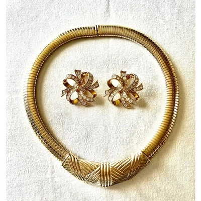 KJL Para Avon Estrás Arco Pendientes y Galería Original Collar Lote Foto 1 de 4