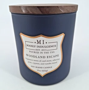 Manly Indulgence Woodland Escape 1 Wooden Wick 16.5 oz jar Candle - Picture 1 of 4