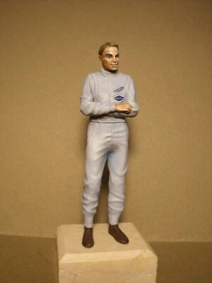 1/18 FIGURE  DAN GURNEY STANDING  VROOM  PAINTED  FOR  EXOTO  SHELBY  SPARK  CMR - Image 1 of 4