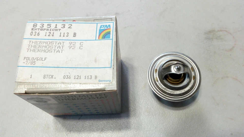 Термостат, охлаждающая жидкость VAG / Ford от Behr 835132 - Изображение 1 из 4