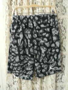 *AIR JORDAN MED (29x10) PANTALONCINO FELPATO NERO E GRIGIO-ELASTICO IN VITA-COULISSE-EUC - Foto 1 di 10