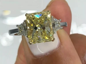 14K Placcato Oro Bianco 5 KT Splendente Taglio Finto Giallo Zaffiro 3-Stone Ring - Foto 1 di 5